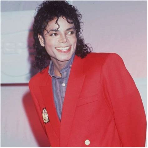 Did Michael Jackson Bleach His Skin? Star’s Skin Condition Explored