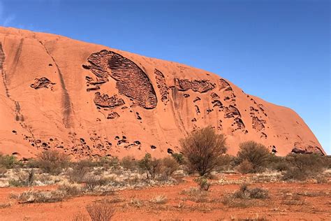 The Many Faces Of Uluru Ayers Rock Bluedoors