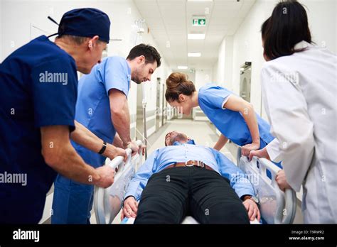 Emergency situation in the hospital Stock Photo - Alamy