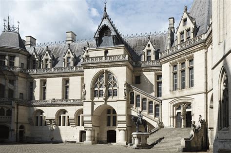 Cour Dhonneur Du Ch Teau De Pierrefonds Mariloo