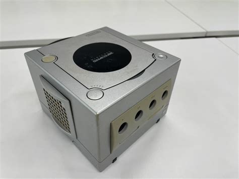 【やや傷や汚れあり】ニンテンドーゲームキューブ Nintendo Gamecubeの落札情報詳細 ヤフオク落札価格検索 オークフリー