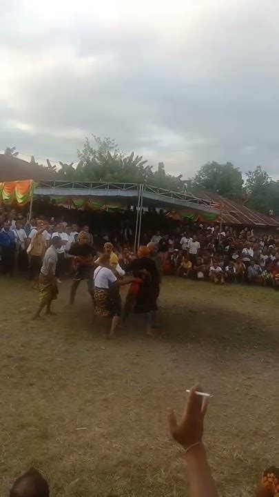 Pukulan Keras Tinju Adat Ngada Bajawa Ntt Youtube