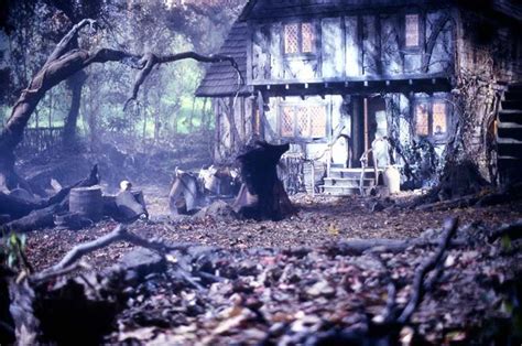 Hocus Pocus The Witches House And Other Filming Locations Artofit