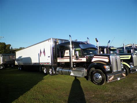 105 1587 Richard Crane Memorial Truck Show St Ignace MI Flickr