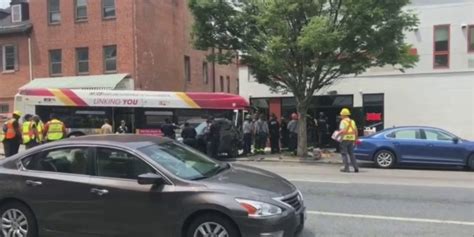 More Than A Dozen People Injured After Mta Bus Crashes Into Building In