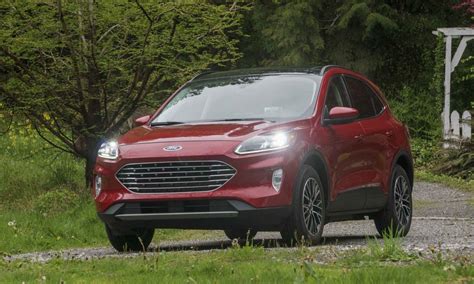 Ford Escape Plug-In Hybrid Review: Efficiency and Utility - autoNXT.net