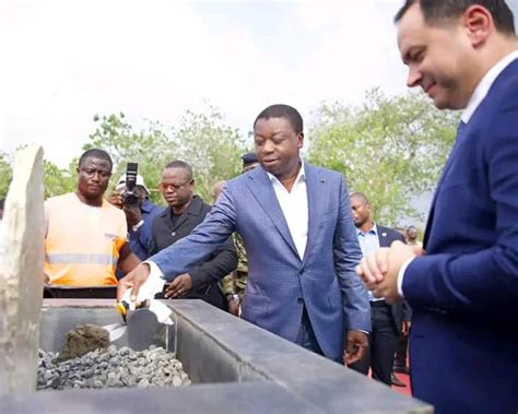 Le Togo lance un projet de développement dune filière avicole intégrée