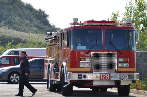 Los Angeles County Fire Department Lacofd Engine 128 A Photo On