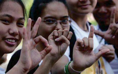 Filipino Sign Language Act Is Now A Law Heres What We Should Expect