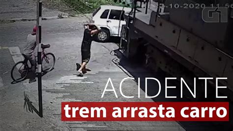 Vídeo mostra momento em que trem atinge carro em Barra Mansa no sul do