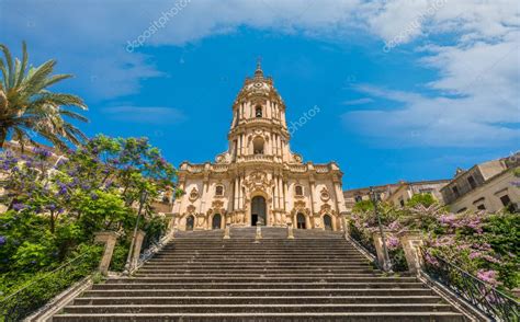 Duomo De San Giorgio En Modica Buen Ejemplo Del Arte Barroco Siciliano