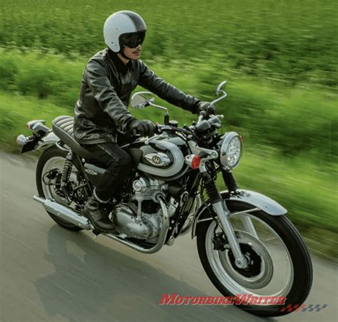 Kawasaki Adds A Chrome W800 To Retros Webbikeworld