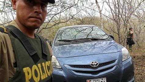 Policía Recupera Auto Robado En El Eje Vial Peru Correo