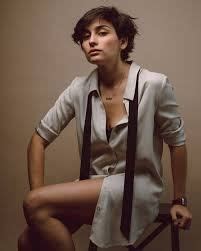 Hot Sexy Jackie Abbott Bikini Pics