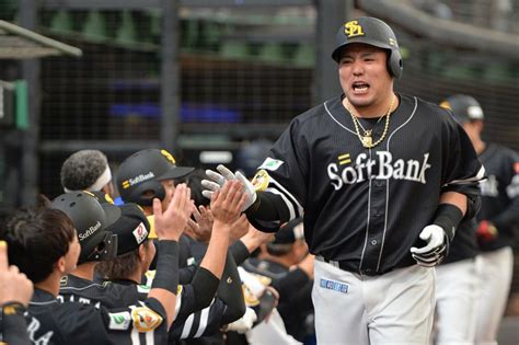 写真：【ソフトバンク】山川穂高の連続満塁弾にブーイングも消えた 「結果で示す」有言実行 東スポweb