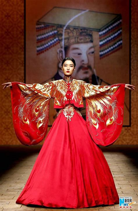 The 17th China Fashion Week Kicked Off In Beijing Designer Peng Jing