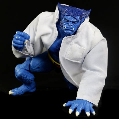 FIRST LOOK! Marvel Legends X-Men Beast Retro Card Figure with Lab Coat ...