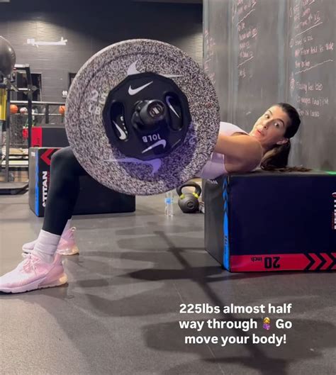 Dak Prescott's fiancée Sarah Jane Ramos wears cute pregnant pink fit