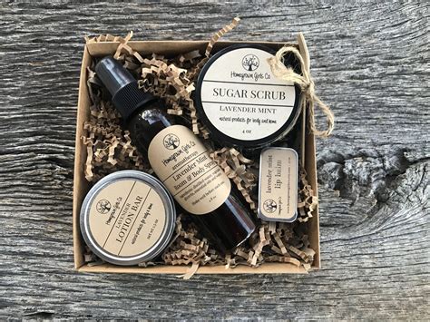 How to Heal Cracked Feet and Dry Heels With Essential Oils | Lavender