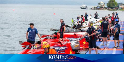 F1 Powerboat Danau Toba Erik Stark Juara Sprint Race 2