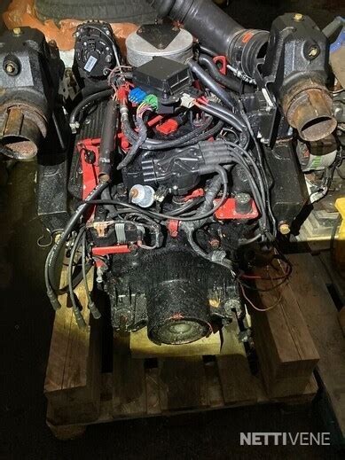 Volvo Penta Complete Engine With New Oem Long Bloodydecks Off