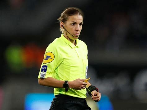 Hist Rico Stephanie Frappart Es La Primera Mujer En Arbitrar Un