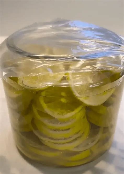 4 Ingredient Quick Pickled Lemons - Home Cooks World