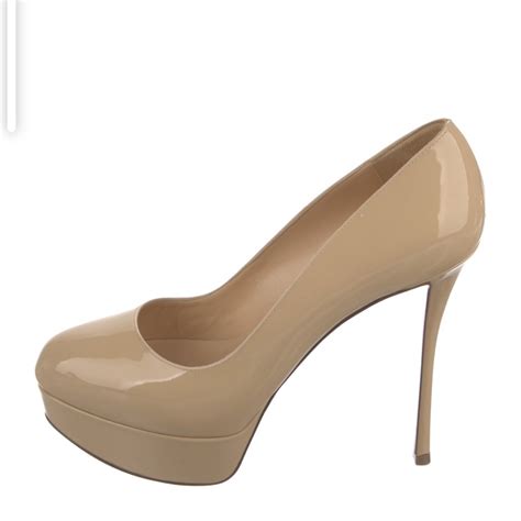 Christian Louboutin Nude Patent Leather Pumps Sz Gem