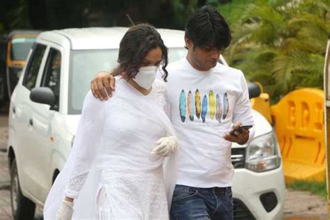 Photos Ankita Lokhande Visits Sushant Singh Rajput Bandra Residence