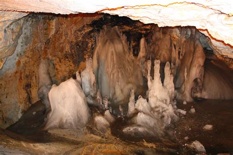 Pestera Scarisoara Epoca De Gheata Din Muntii Apuseni Centrul De