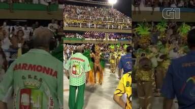 Assistir G No Carnaval V Deo Mostra Juliana Paes Frente Da Bateria