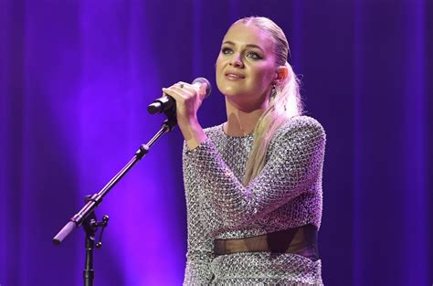 Kelsea Ballerini Addresses Chase Stokes Dating Rumors Sort Of