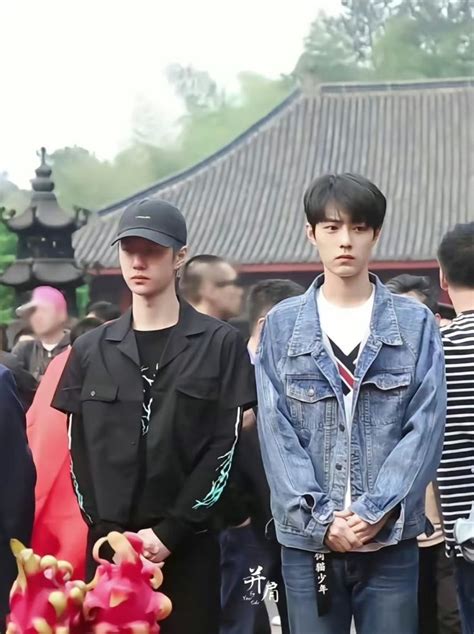 Pin By Jiraporn Ch On Wang Yibo Xiao Zhan Cute Gay Couples