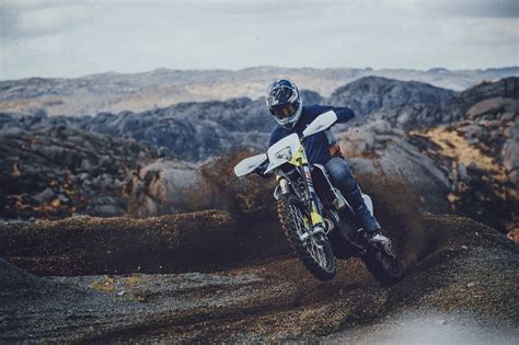 Motorrad Vergleich Husqvarna FE 501 2024 Vs Husqvarna FE 250 2024