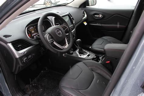 2014 Jeep Cherokee Trailhawk Interior