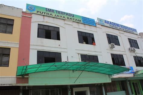 Smk Terpadu Putra Jaya