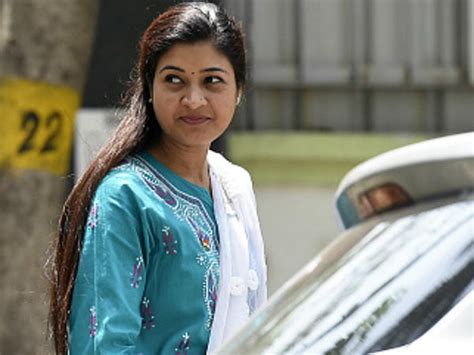 Disgruntled AAP MLA Alka Lamba to leave AAP in 2020 - Oneindia News