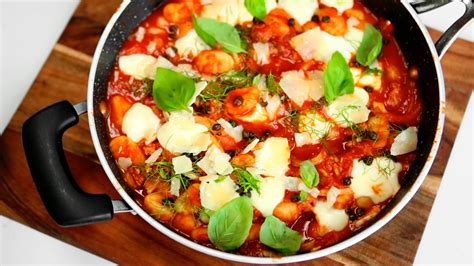 One Pot Gnocchi With Sausage Fennel And Tomato Sauce Ricardo