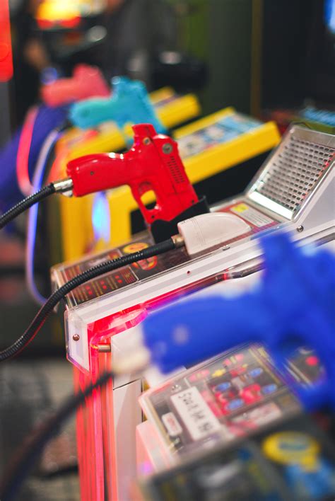 Kim Scherrer Photography : Arcade games in Seoul