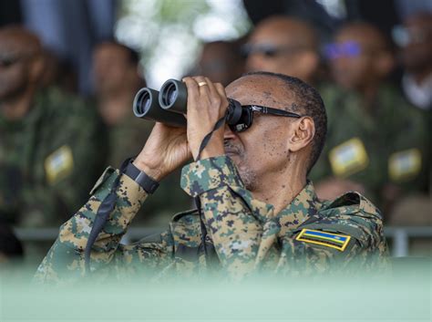 Perezida Kagame Yakurikiranye Imyitozo Yo Kumasha Ya Rdf