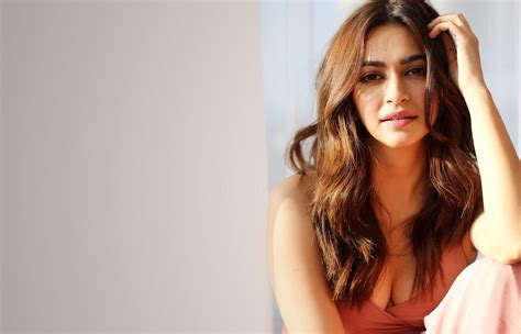 Kriti Kharbanda Wallpapers Top Free Kriti Kharbanda Backgrounds