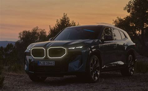 BMW XM 2023 nueva camioneta híbrida de 735 caballos de potencia