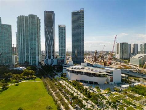 12 Top Tourist Attractions & Things to Do in Miami