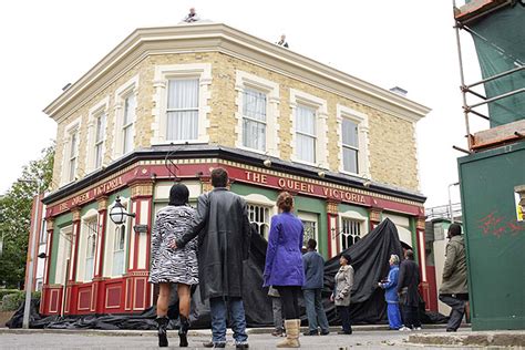 Bbc Eastenders Eastenders To Go Hd On Christmas Day