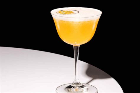 How To Make A Fair Passion Fruit Martini