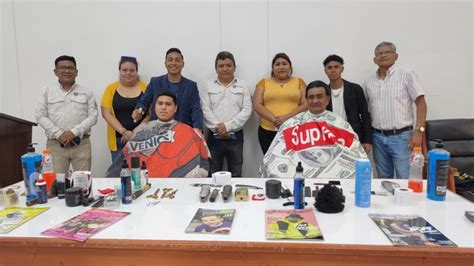 Alcalde Sigifredo Zárate inaugura taller de barbería para jóvenes y