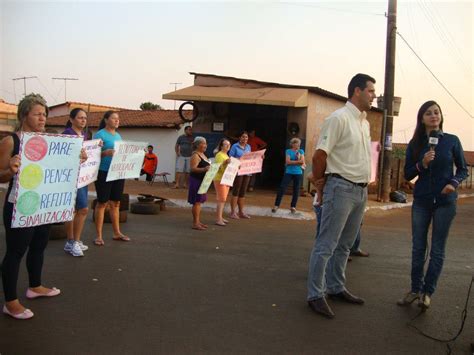 RAIO DA NOTICIA MORADORES FAZEM PROTESTO PEDINDO SOCORRO