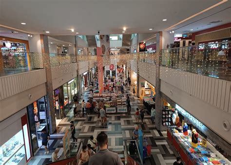 Man Reportedly Falls From Height At Tiong Bahru Plaza, Succumbs To His ...