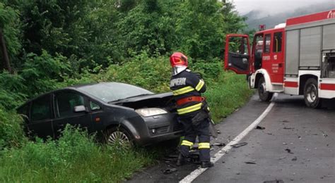 Accident Rutier Produs Ntre Tople I B Ile Herculane Soldat Cu