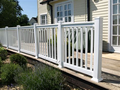 Upvc Plastic Garden Fencing Fensys West Midlandds Uk